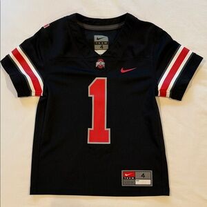 Ohio State Kids Football Jersey
Perfect condition ❤️🖤🩶